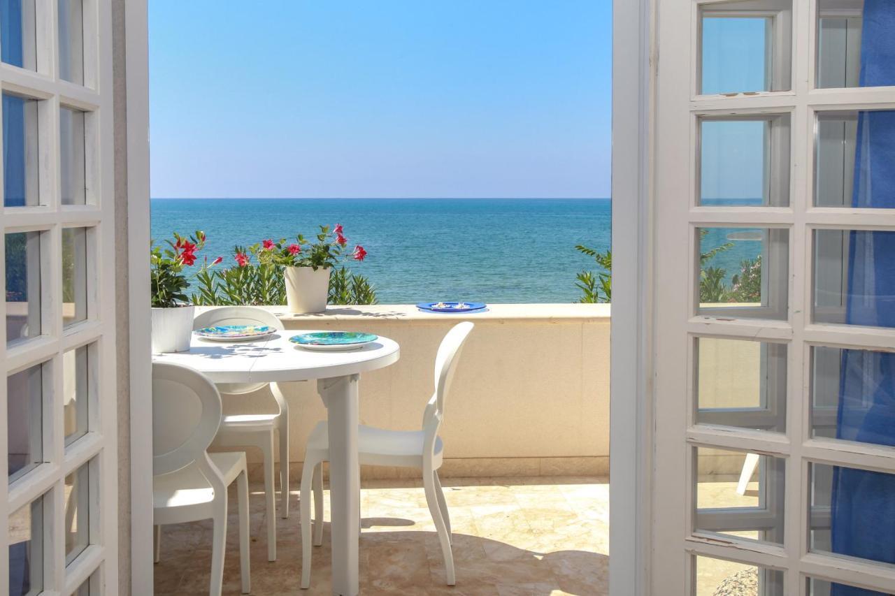 Donnalucata Casa Vacanze ภายนอก รูปภาพ