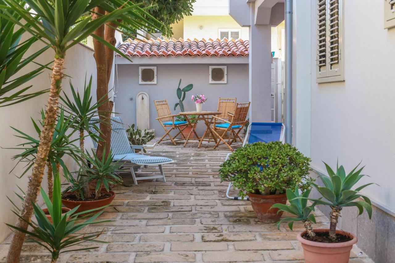 Donnalucata Casa Vacanze ภายนอก รูปภาพ